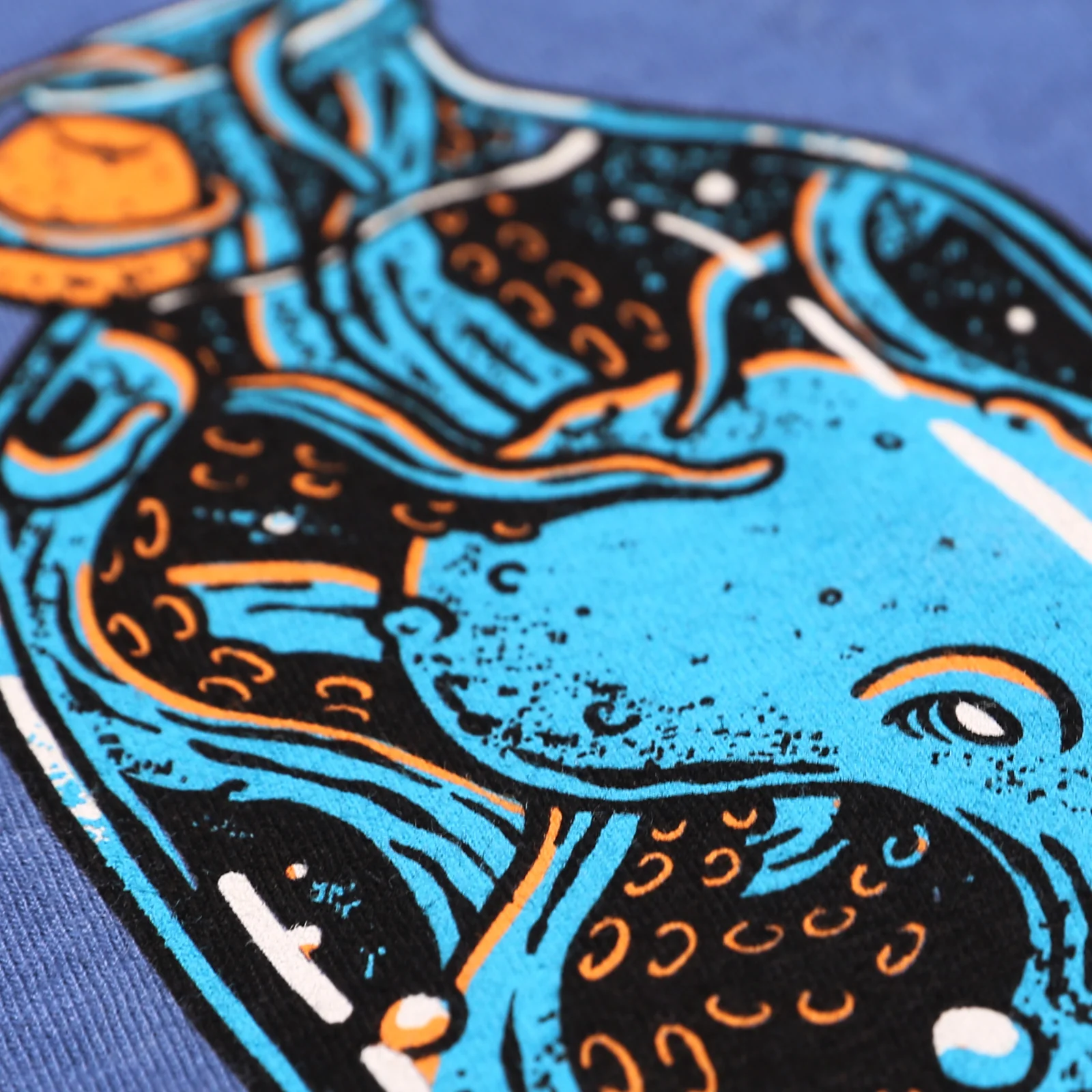 BOTTLE Tee Indigo - Image 4