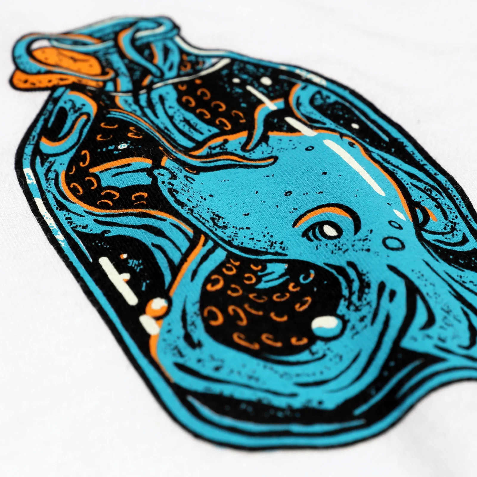 BOTTLE Tee White - Image 4