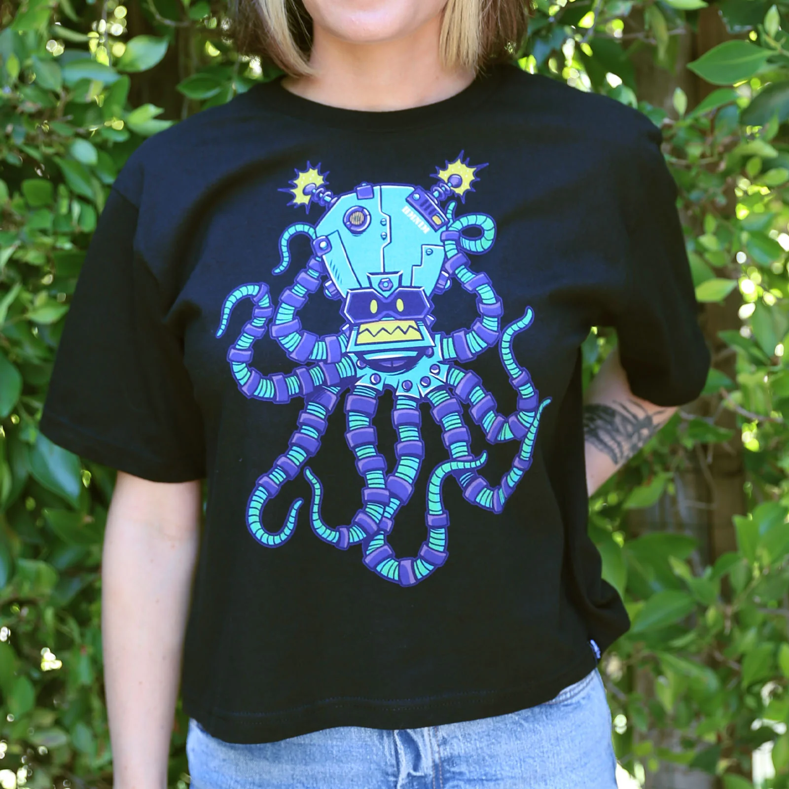 ROBOTO Women's Tee BLACK - Image 3