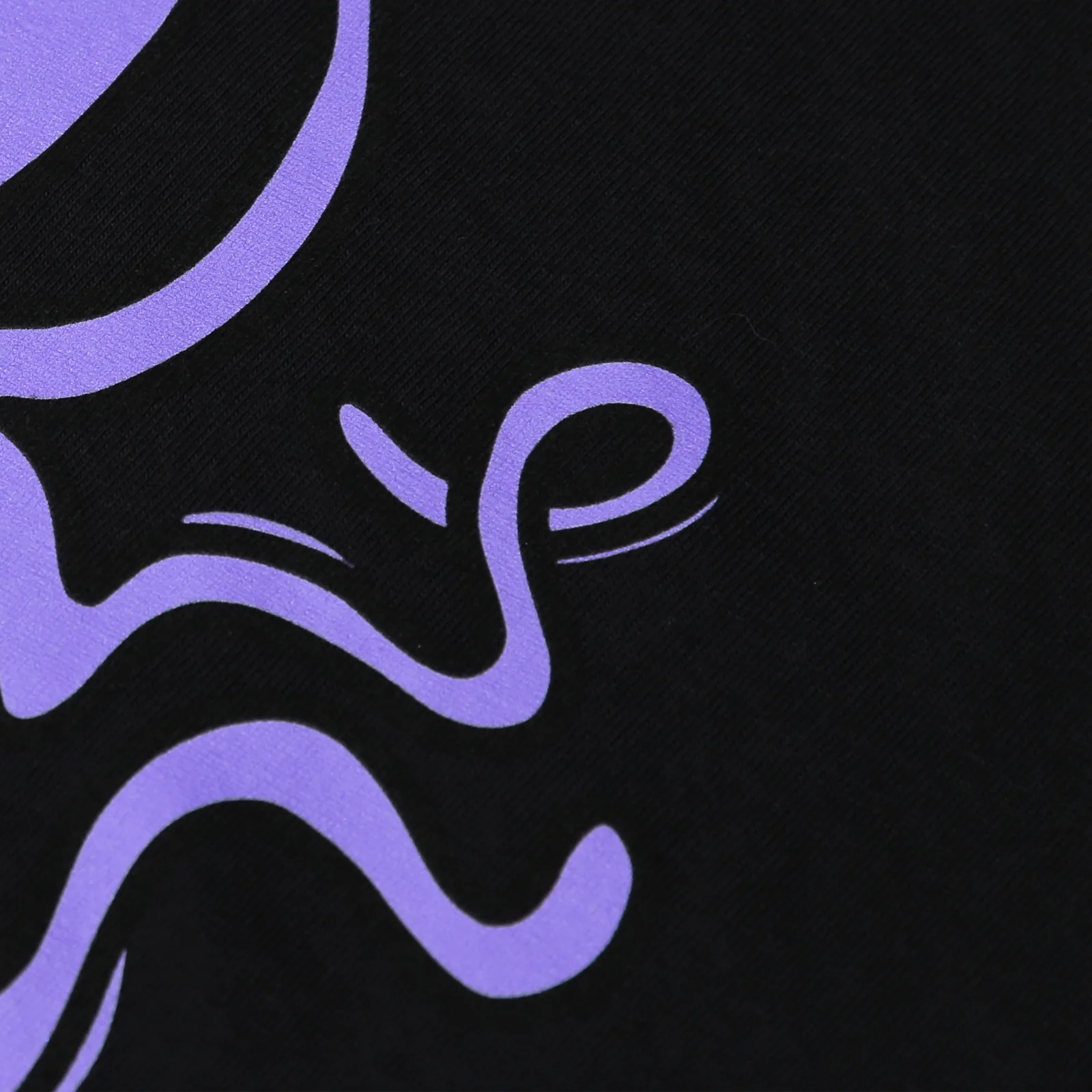 SKIPPY Tee Black - Image 4