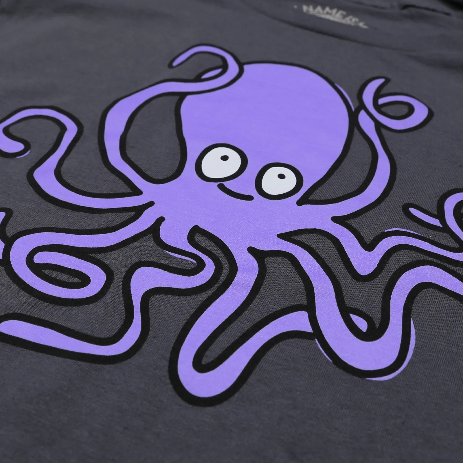 SKIPPY Women's Tee Asphalt - Image 4